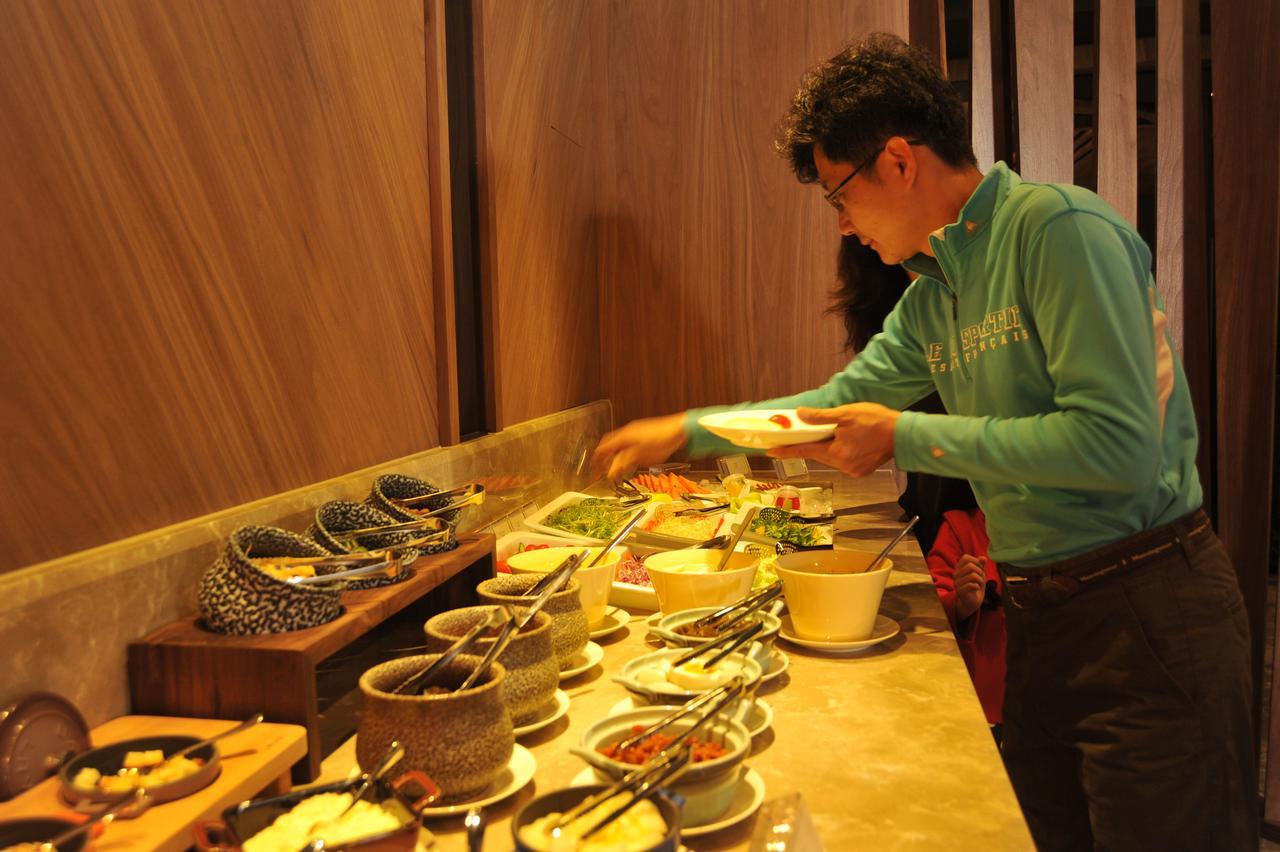 Hotel In Pingzhen Bagian luar foto